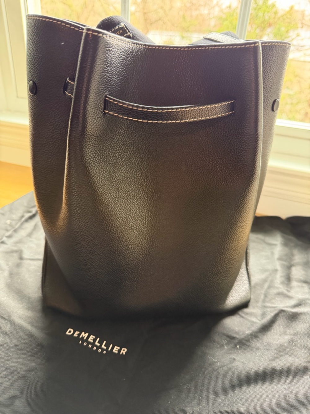 DeMellier Black Large Leather Bucket Bag with Gold Hardware and Crossbody Strap. - Picture 5 of 5